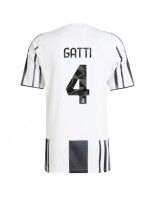 Juventus Federico Gatti #4 Domácí Dres 2025-26 Krátký Rukáv Juventus Federico Gatti #4 Domácí Dres 2025-26 Krátký Rukáv